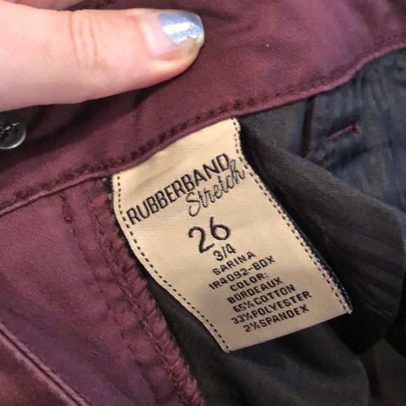 *Like New* Burgundy Skinny Jeans - Picture 3 of 3